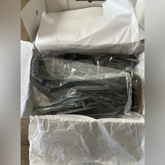 Lauren Ralph Lauren Artizan II Mid Calf Suede Boots. New in box. Never worn. - Picture 4 of 12